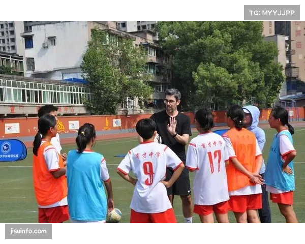 欧足联与科隆体育学院合作,开设精英教练定位球专项高级研修课程 欧足联与科隆体育学院合作,开设精英教练定位球专项高级研修课程