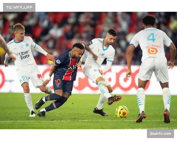 法甲第31轮首个比赛日战报：马赛、里昂均取胜，欧冠资格竞争白热化